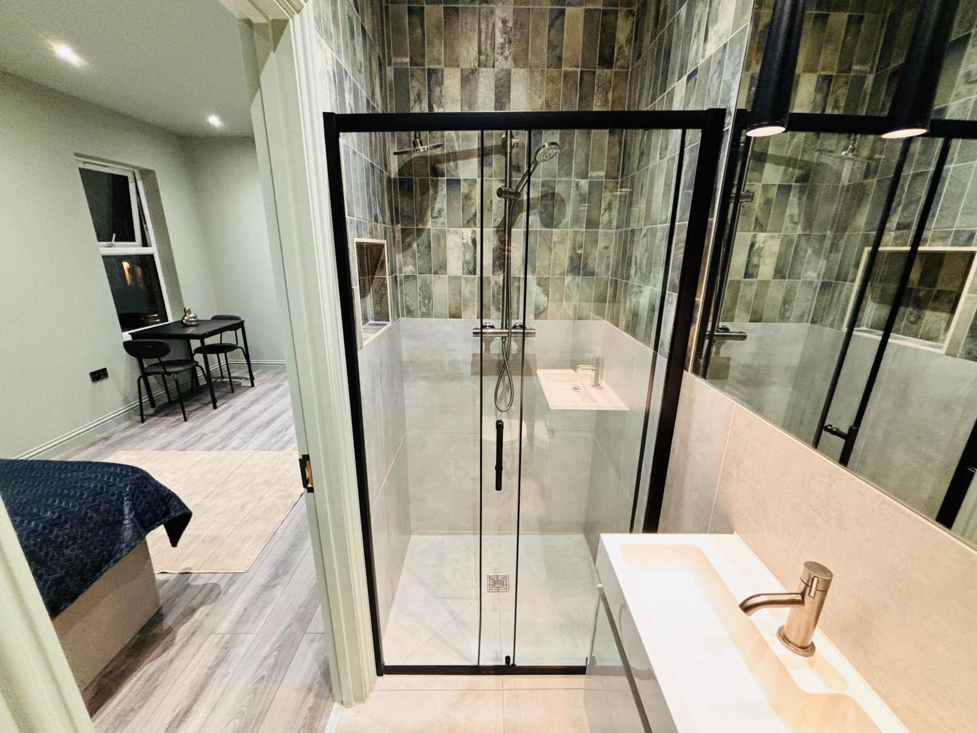 Luxury city centre London flats, ideal for tourists