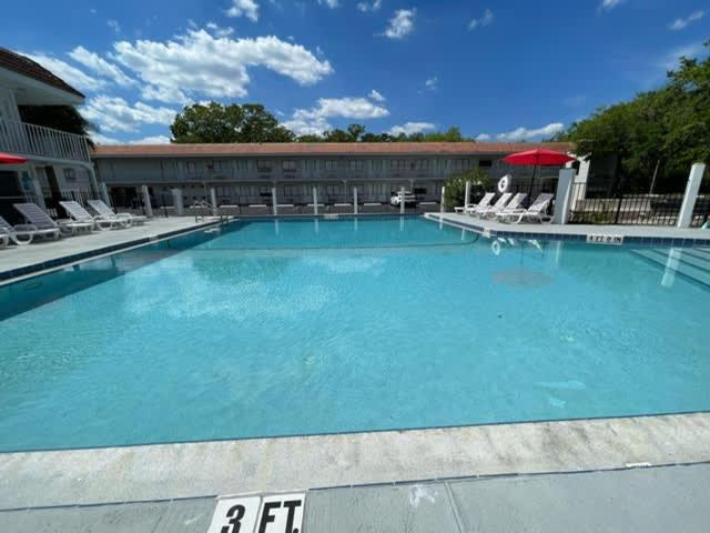 Impeccably cozy hotel room Developer Inn Express