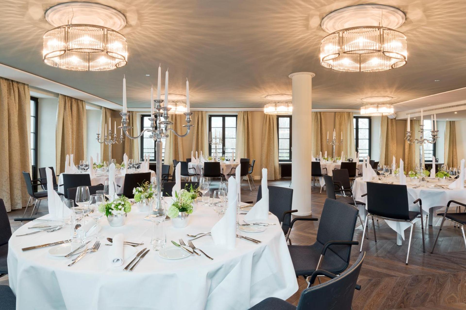 Banquet/Function facilities