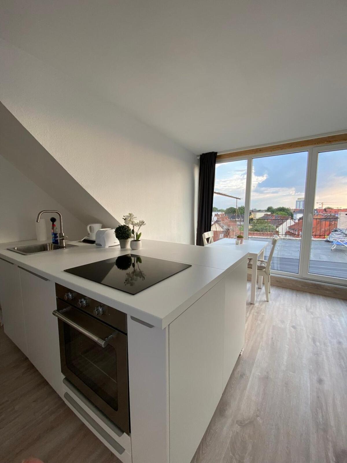 EXKLUSIVE 1 Zimmer Wohnung über Dächern von Bremen