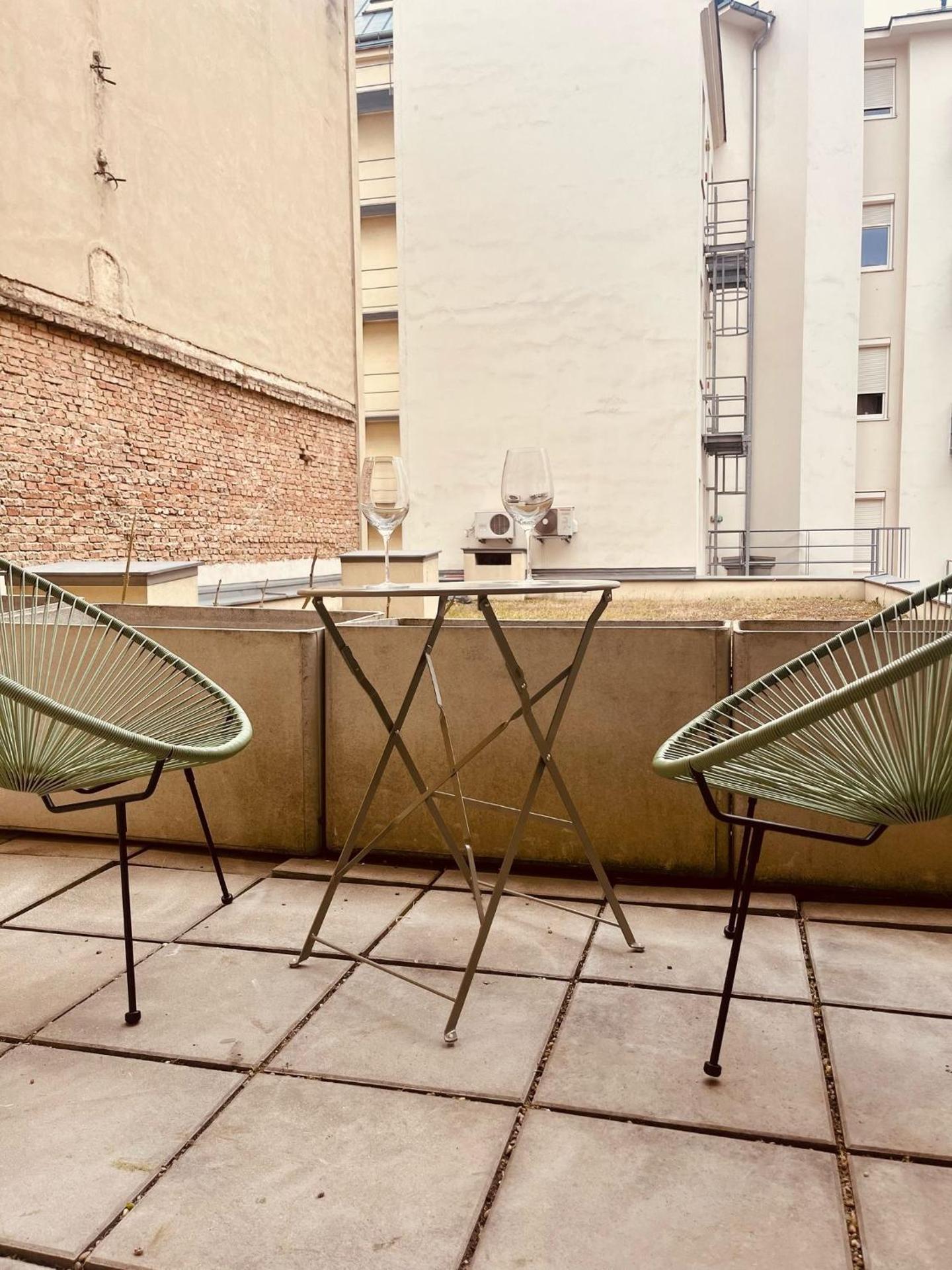 EQbase Vienna City Apartments