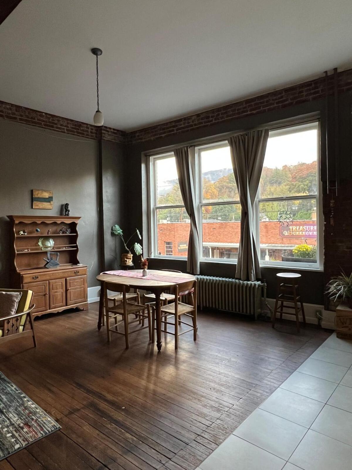 Loft Apartment Historic Downtown Main Street Sylva