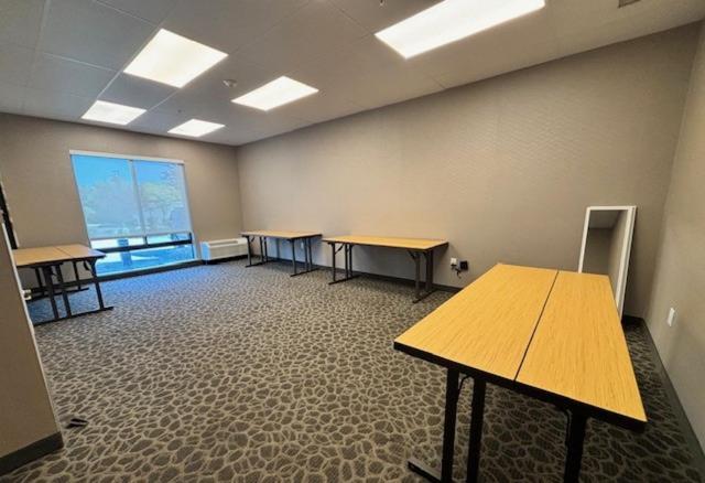 Meeting/conference room