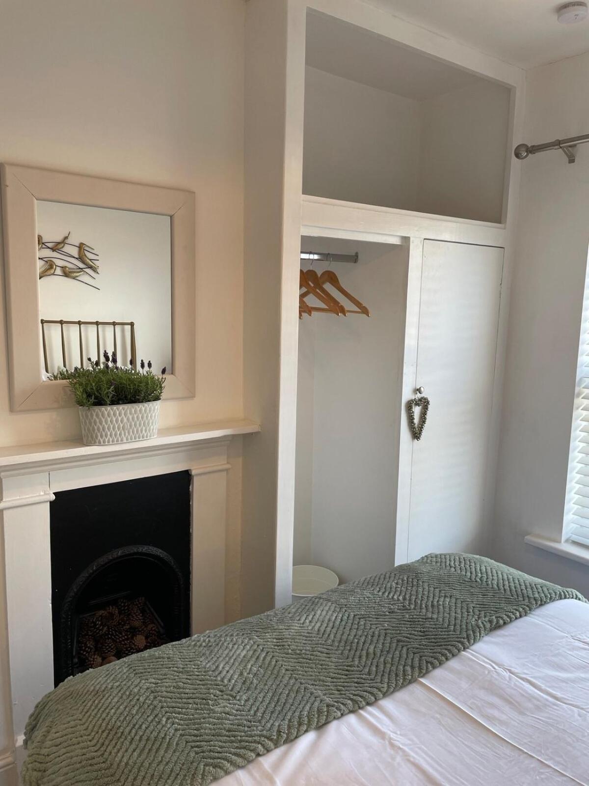 Beautiful 3 bedroom house close to Lowestofts south beach