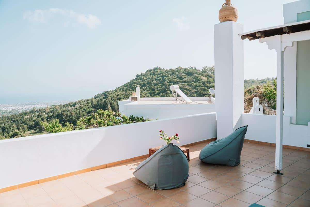 Infinity II - Modern Family Retreat in Kos