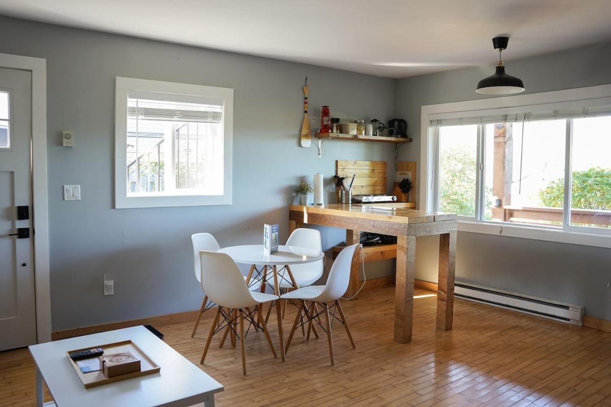 Coastal Suite - Harbourview in Ucluelet