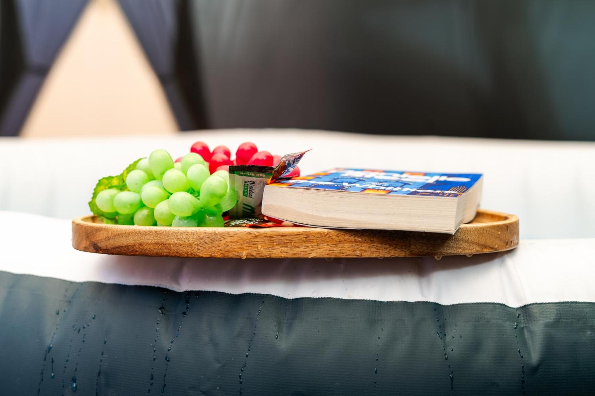 Open Mind Property - HotTub, 7 Guests & Parking