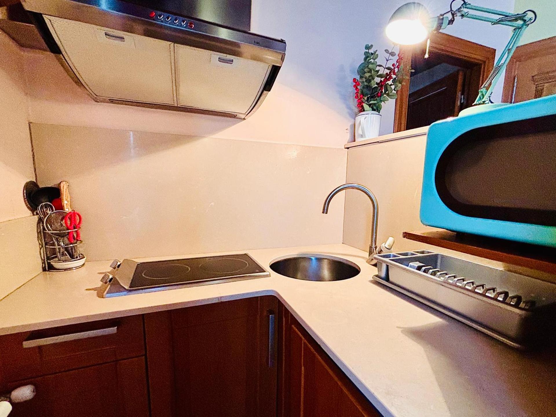 Kitchen or kitchenette