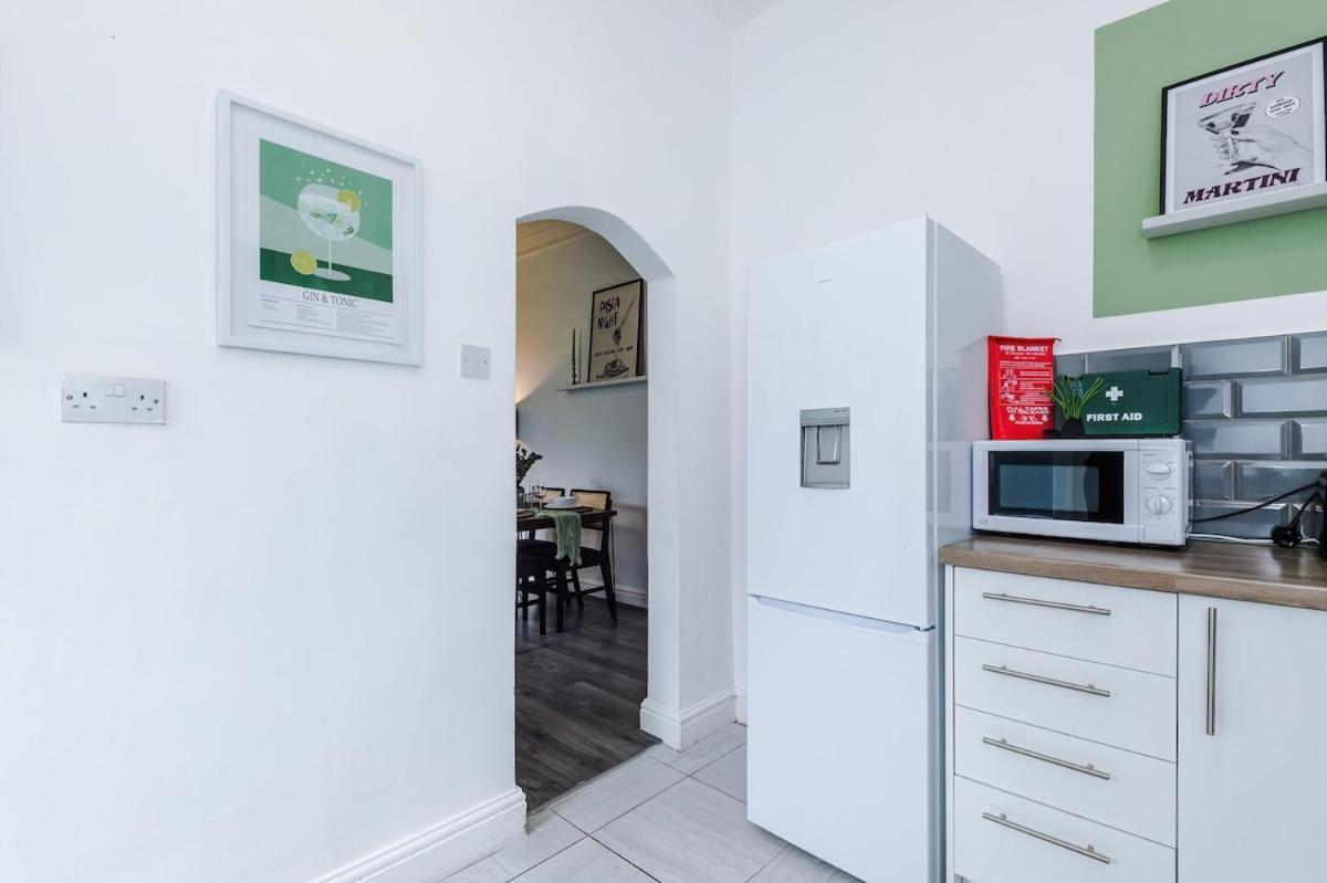 17 Anfield House sleeps 12 7min walk to stadium