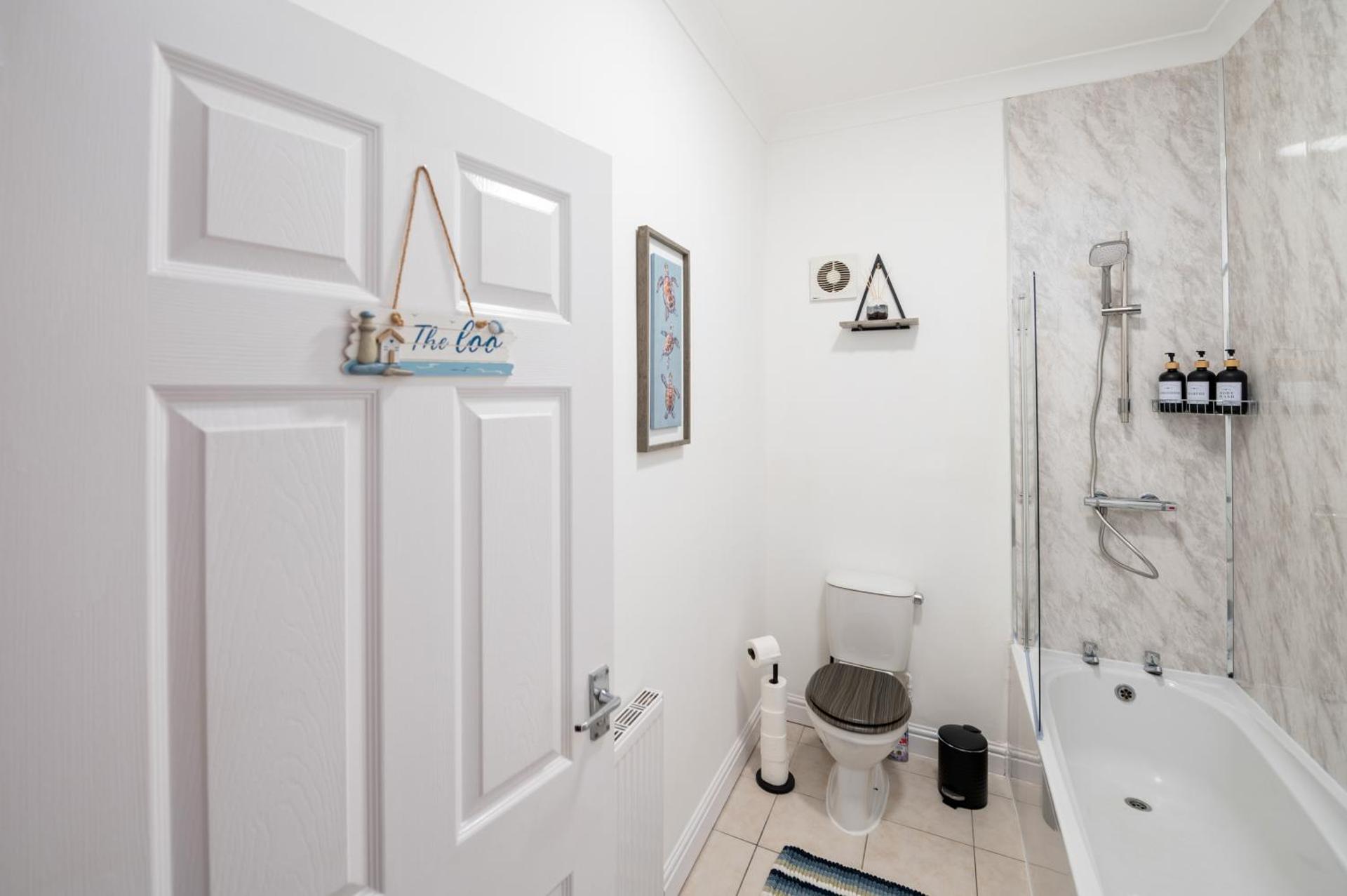 Luxury Apartment by the Sea