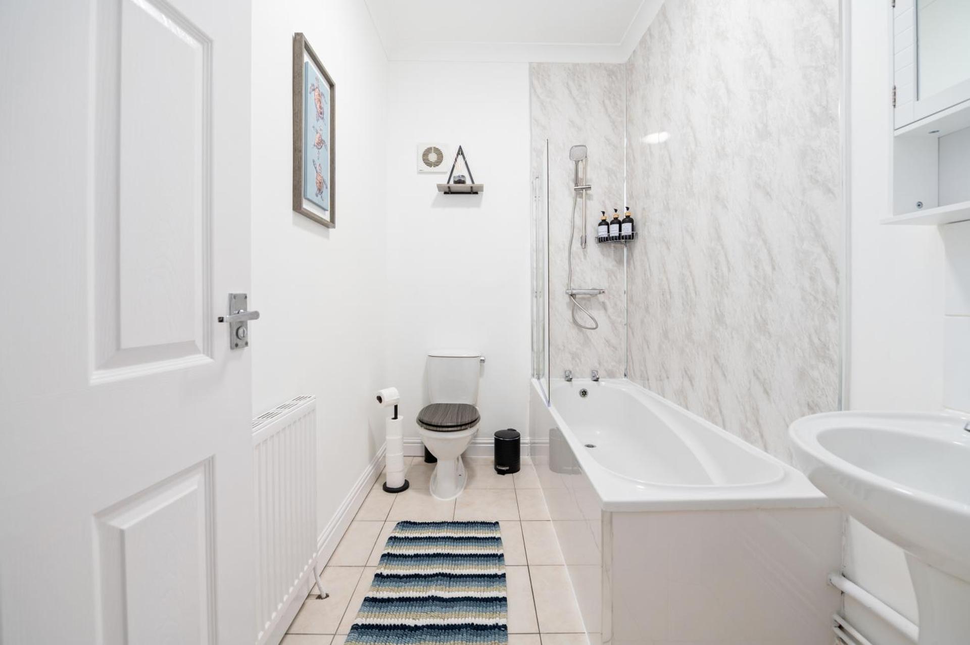 Luxury Apartment by the Sea