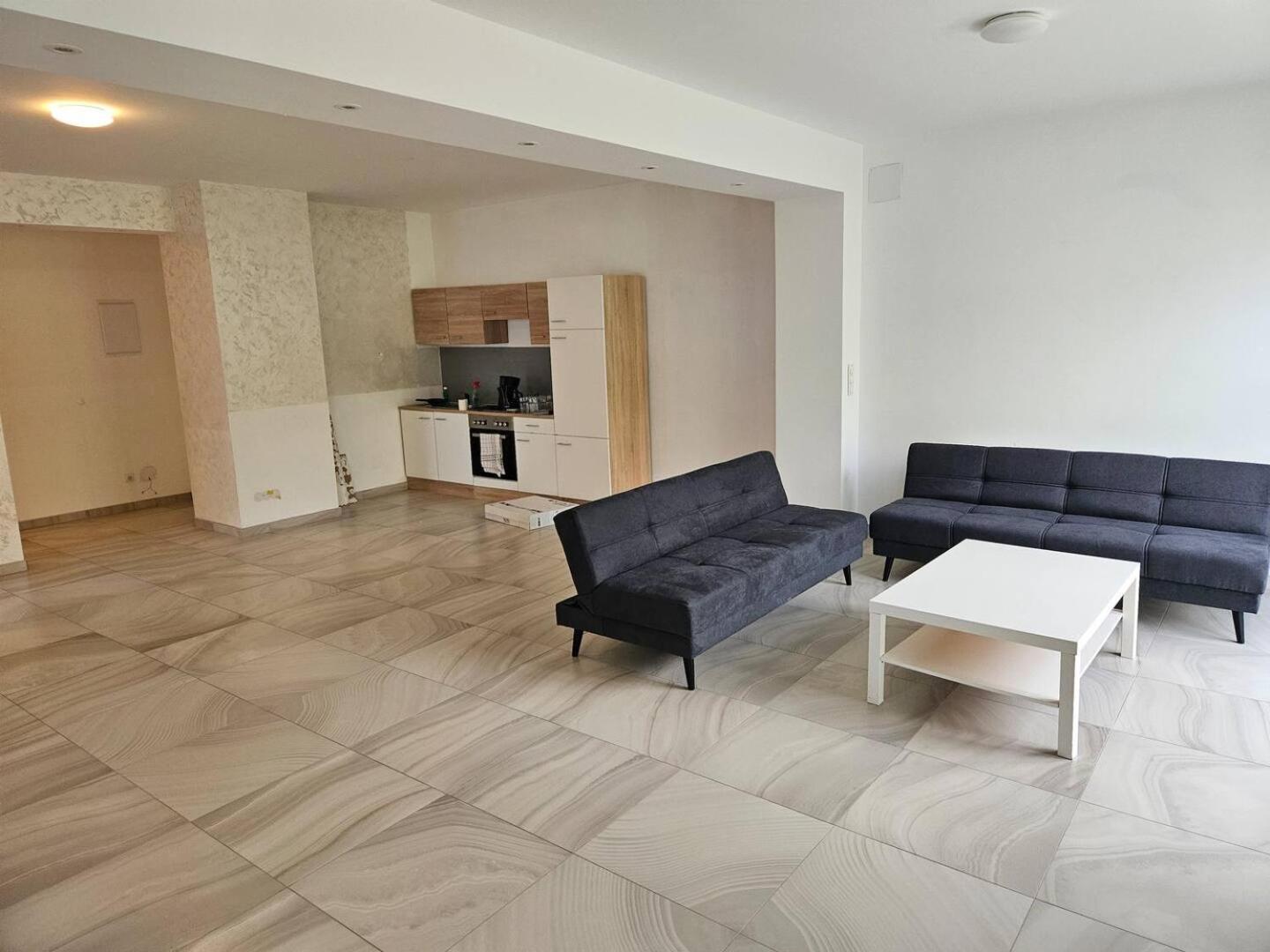 10 Minutes to S-Bahn I Garden Option I Wifi