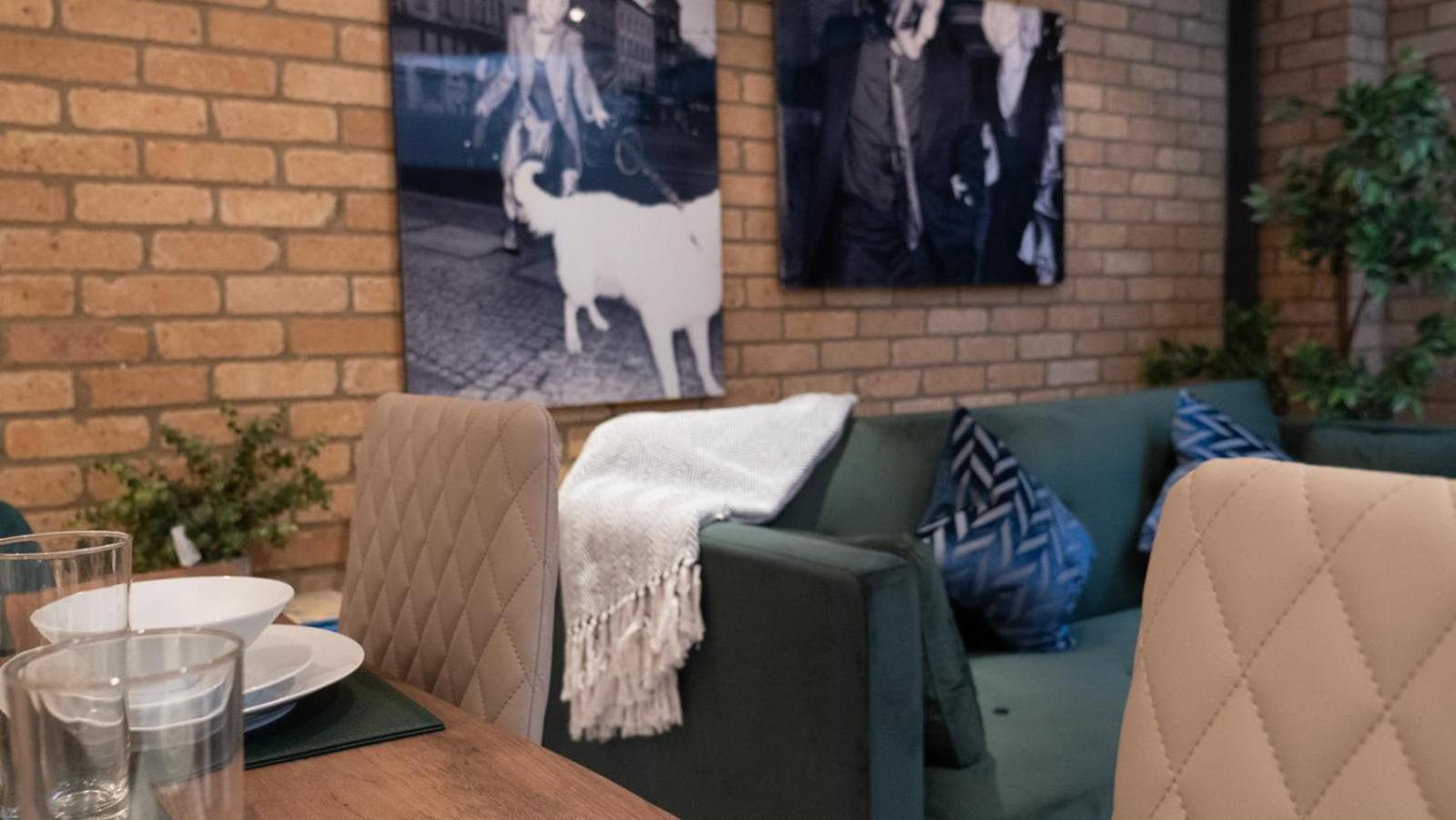 Spacious, Industrial, Zone 1, 2 Bed Central London