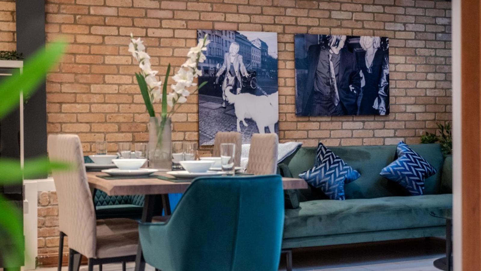 Spacious, Industrial, Zone 1, 2 Bed Central London