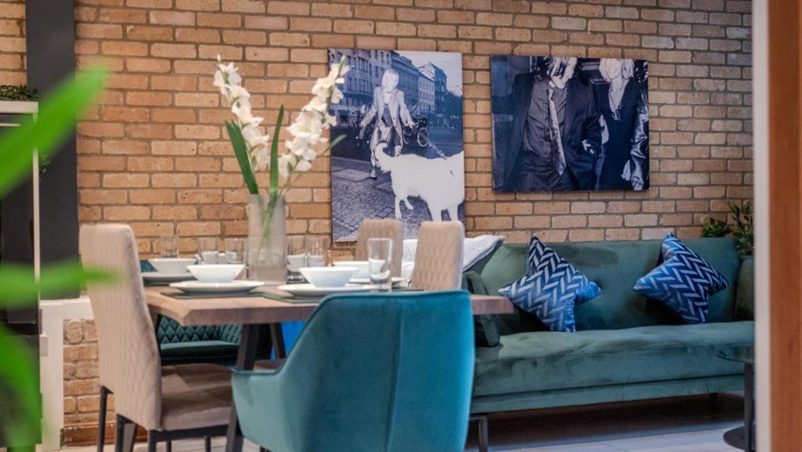 Spacious, Industrial, Zone 1, 2 Bed Central London