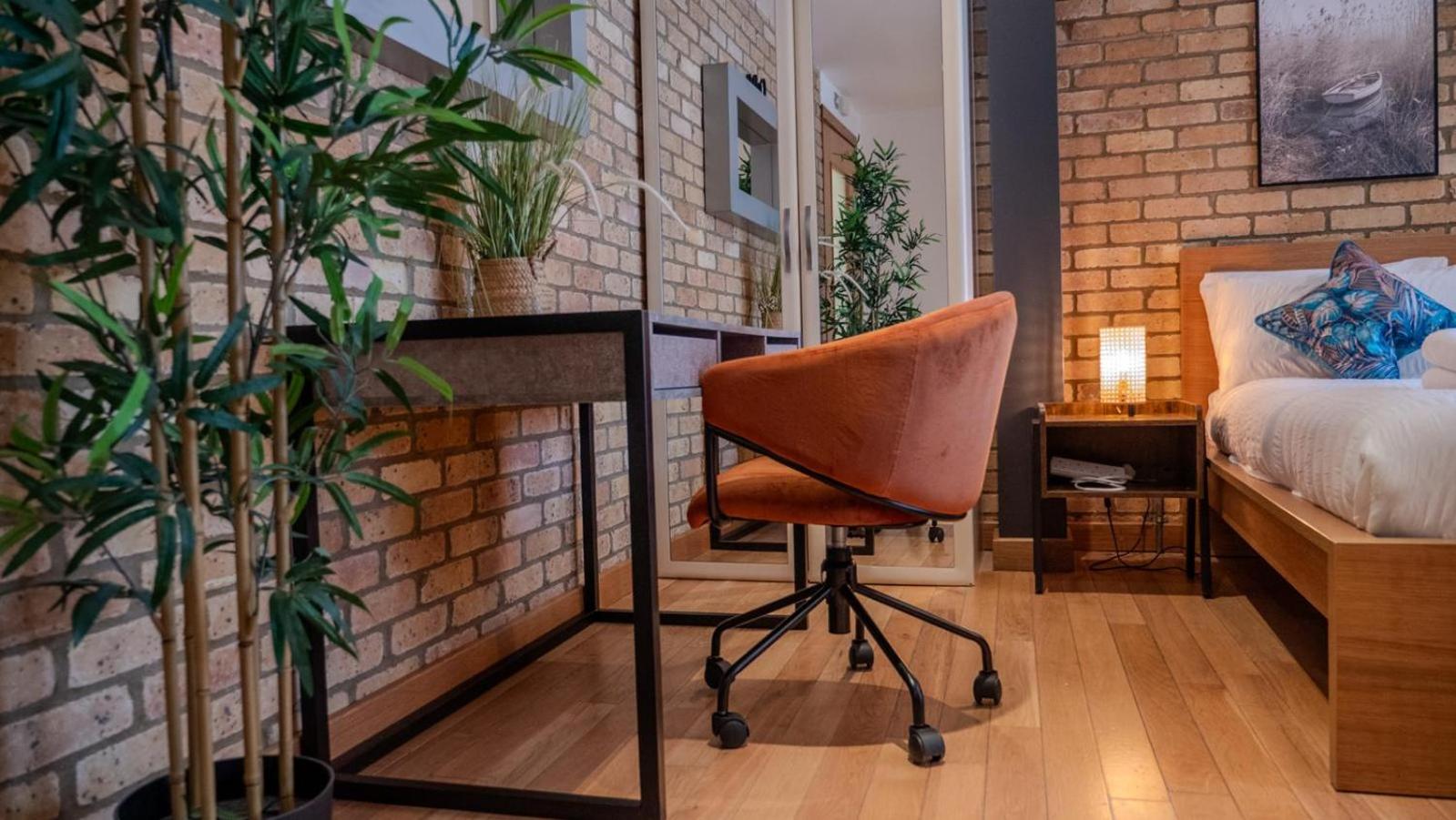 Spacious, Industrial, Zone 1, 2 Bed Central London