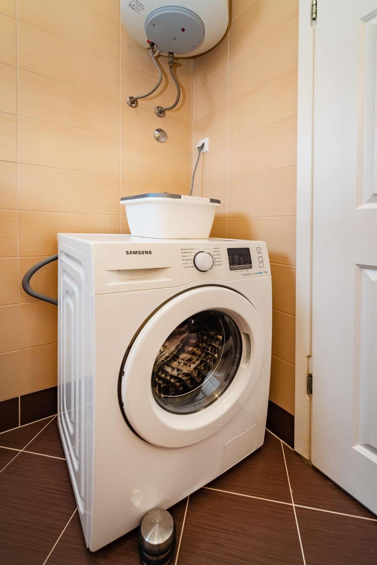 Dimmy Apartments Near The Sea