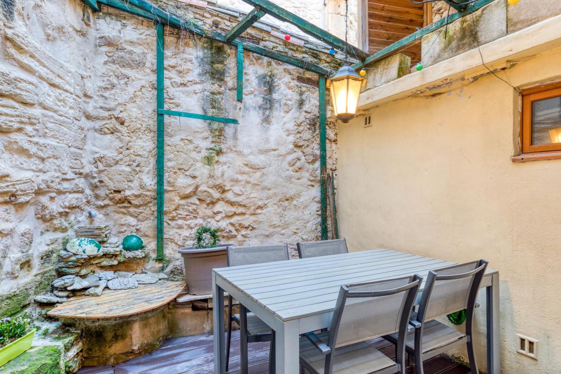 Maison De Village De 80m2