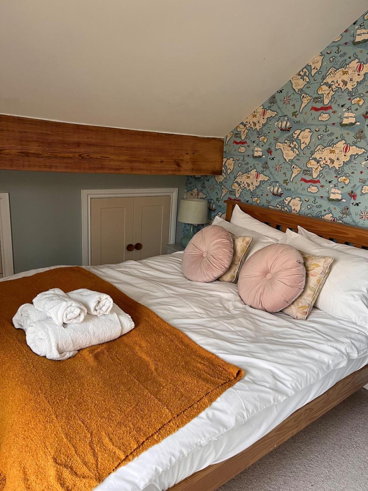 Edale - Loft with a view