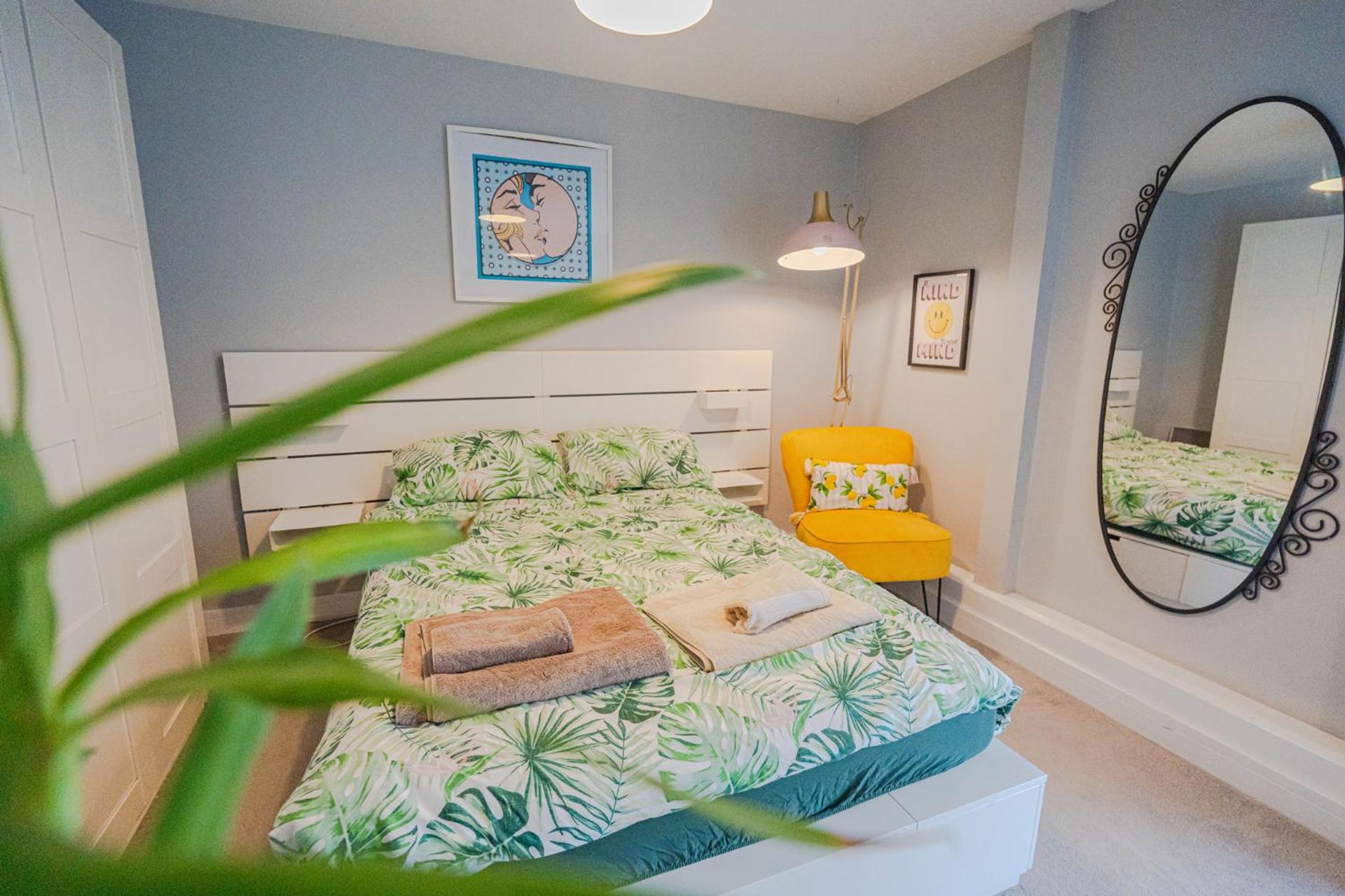 Stunning Bright Two Bedroom Apartment In Southbourne