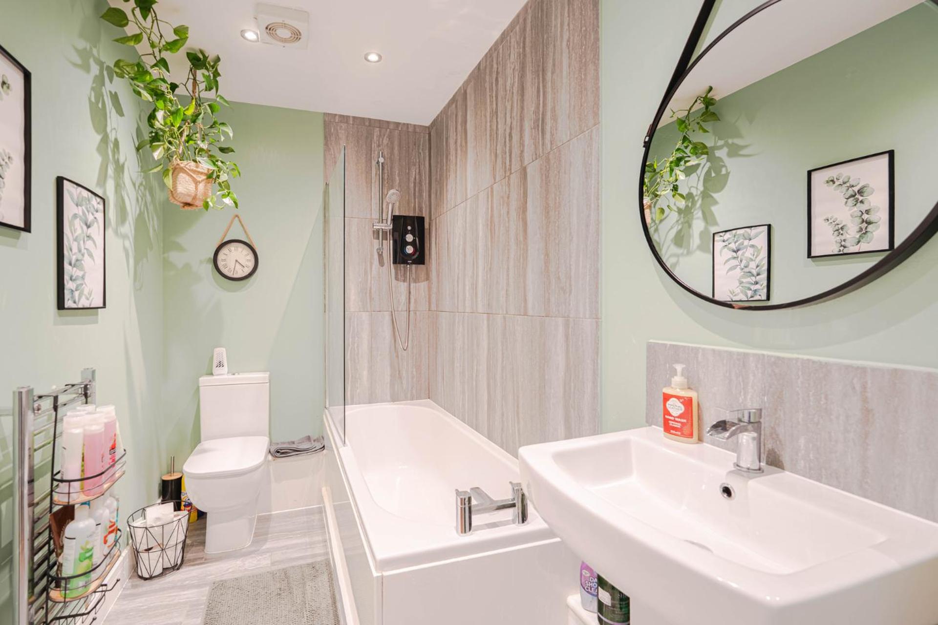 Stunning Bright Two Bedroom Apartment In Southbourne