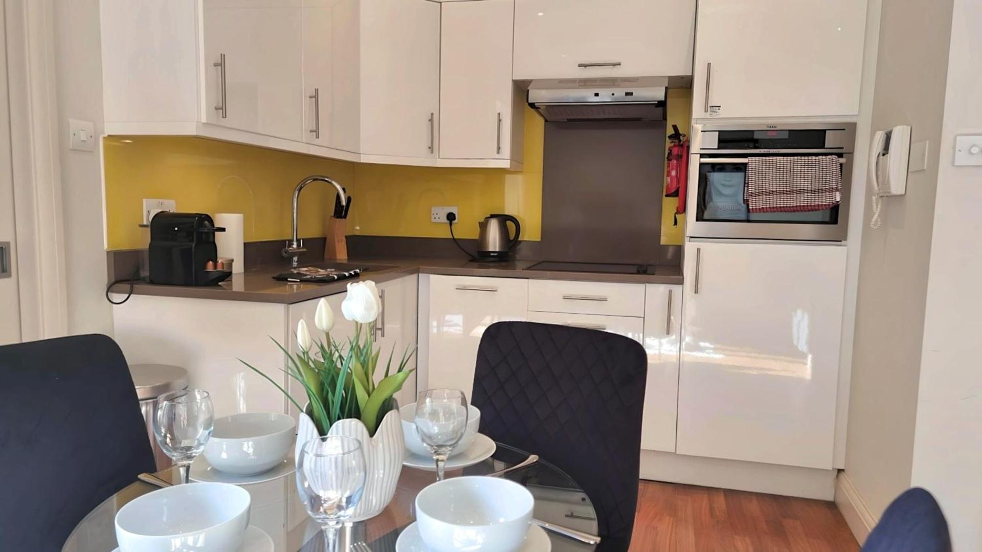 Notting Hill - The One One One -2-