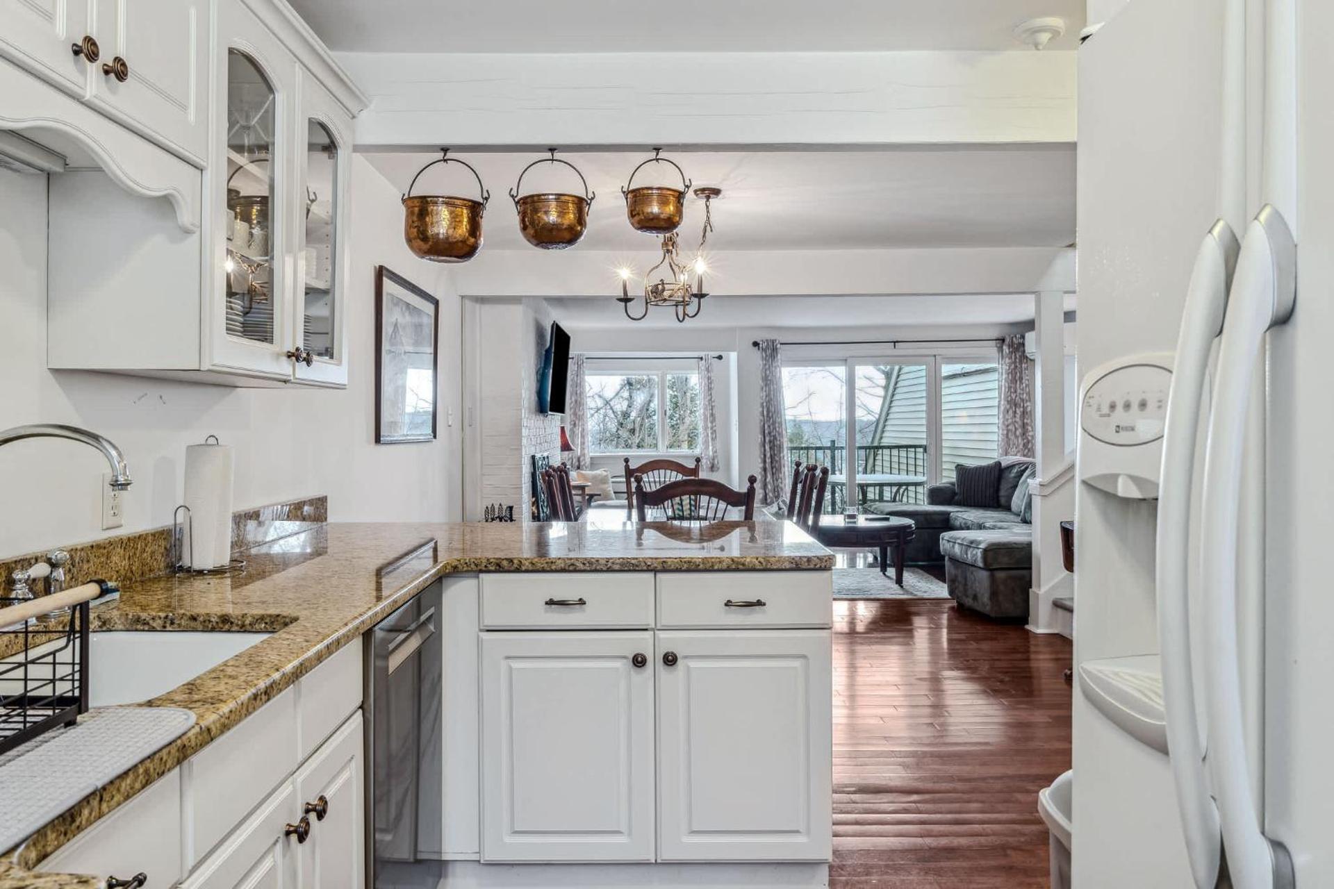 Steps to Ski Trail Fireplace - Kingswood 1B