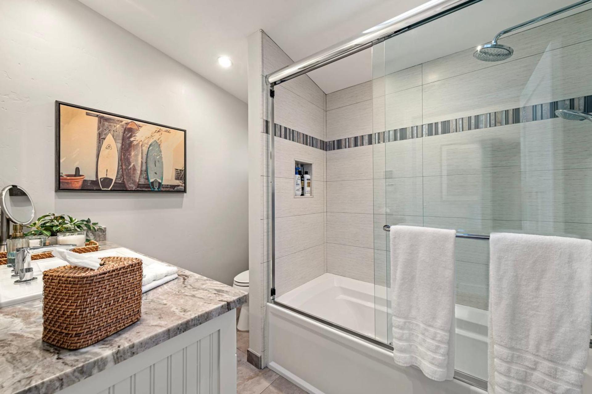 Entire Private Coastal Retreat - Spectacular Ocean Views wHot Tub