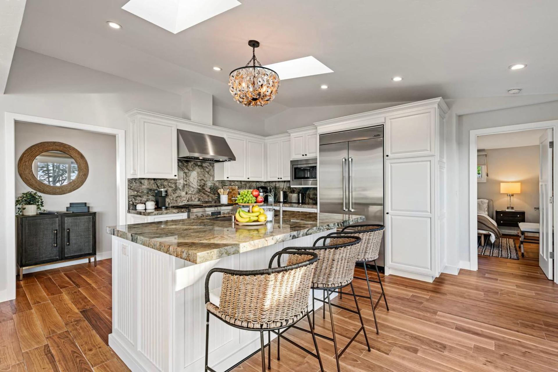 Entire Private Coastal Retreat - Spectacular Ocean Views wHot Tub