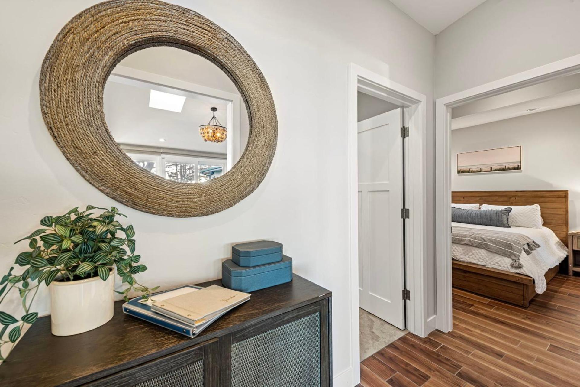 Entire Private Coastal Retreat - Spectacular Ocean Views wHot Tub