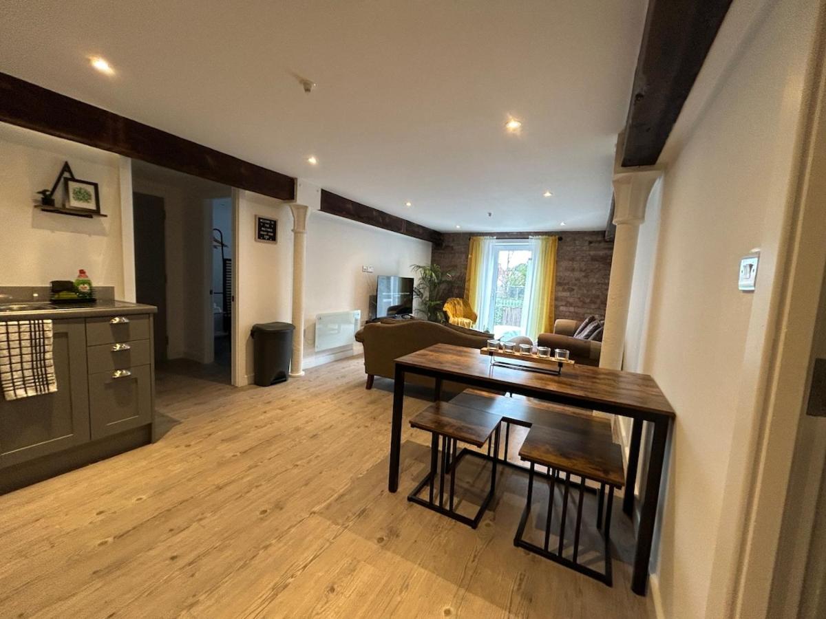 The Maltings - Contemporary 2 bedroom apartment with en-suite