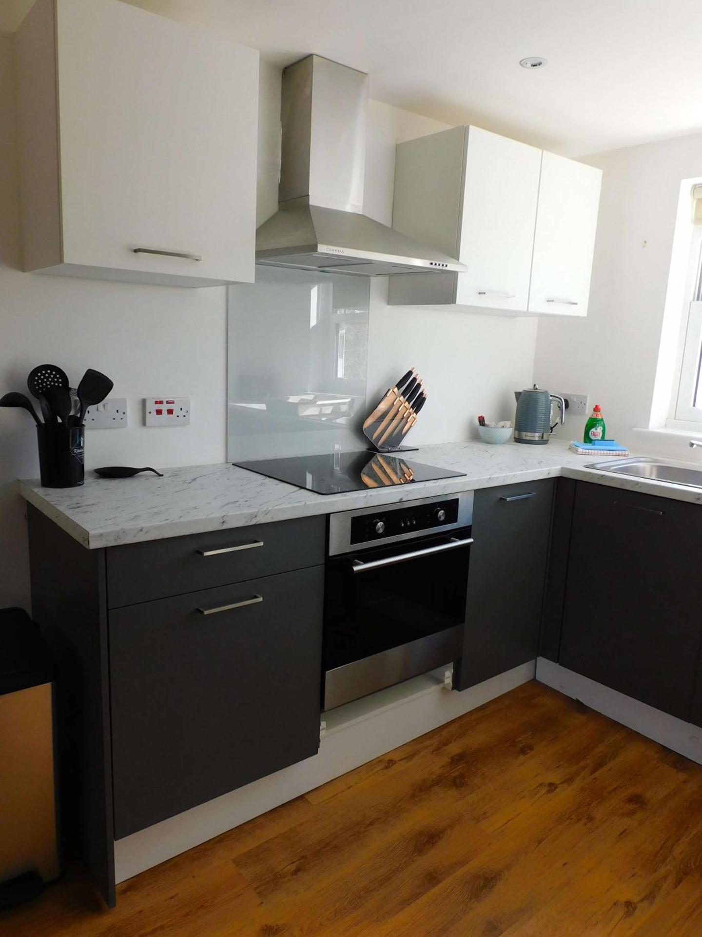 No 11 - Contemporary 2 Bedroom Apartment in Lanark Town Centre