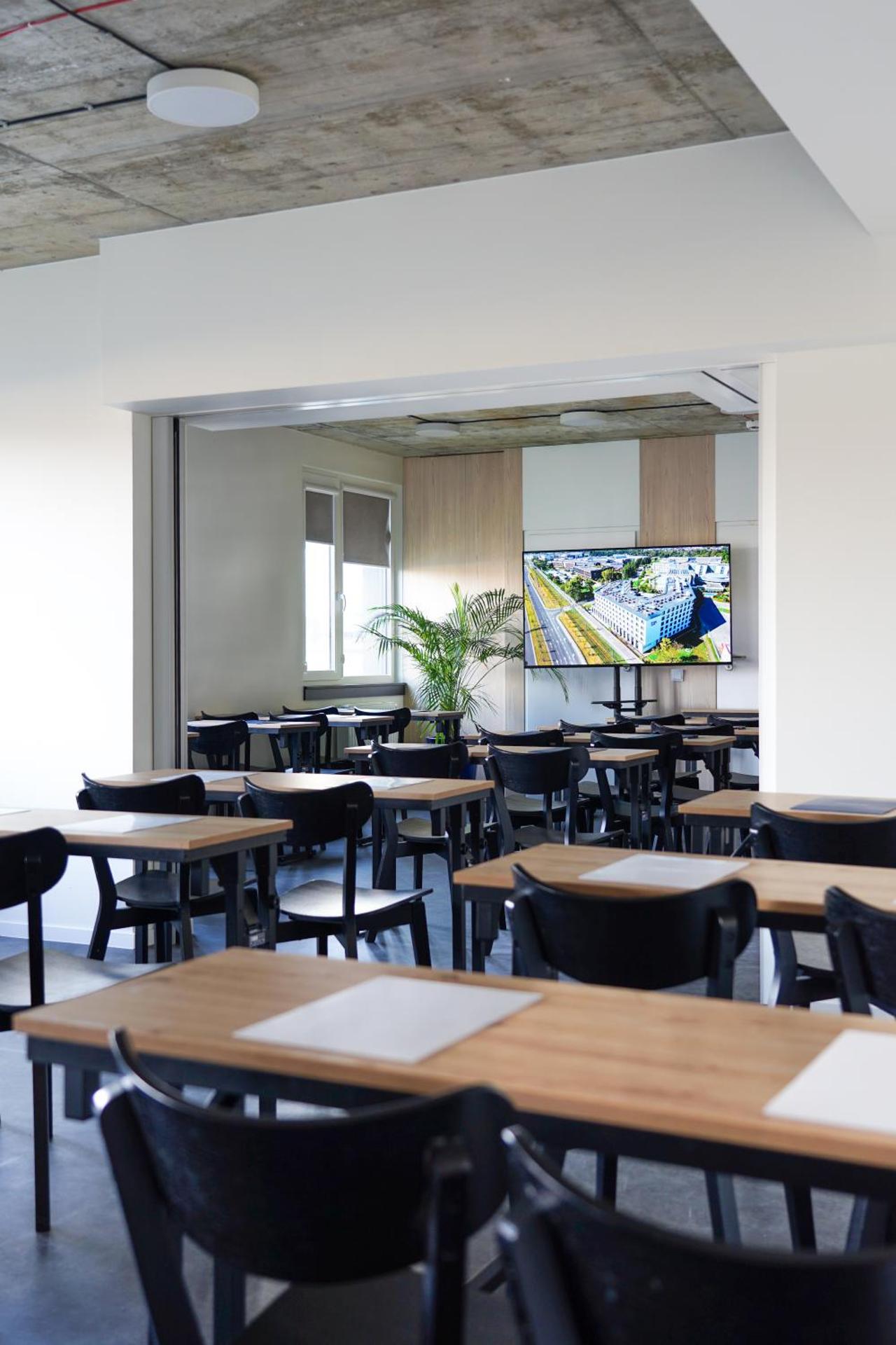 Meeting/conference room