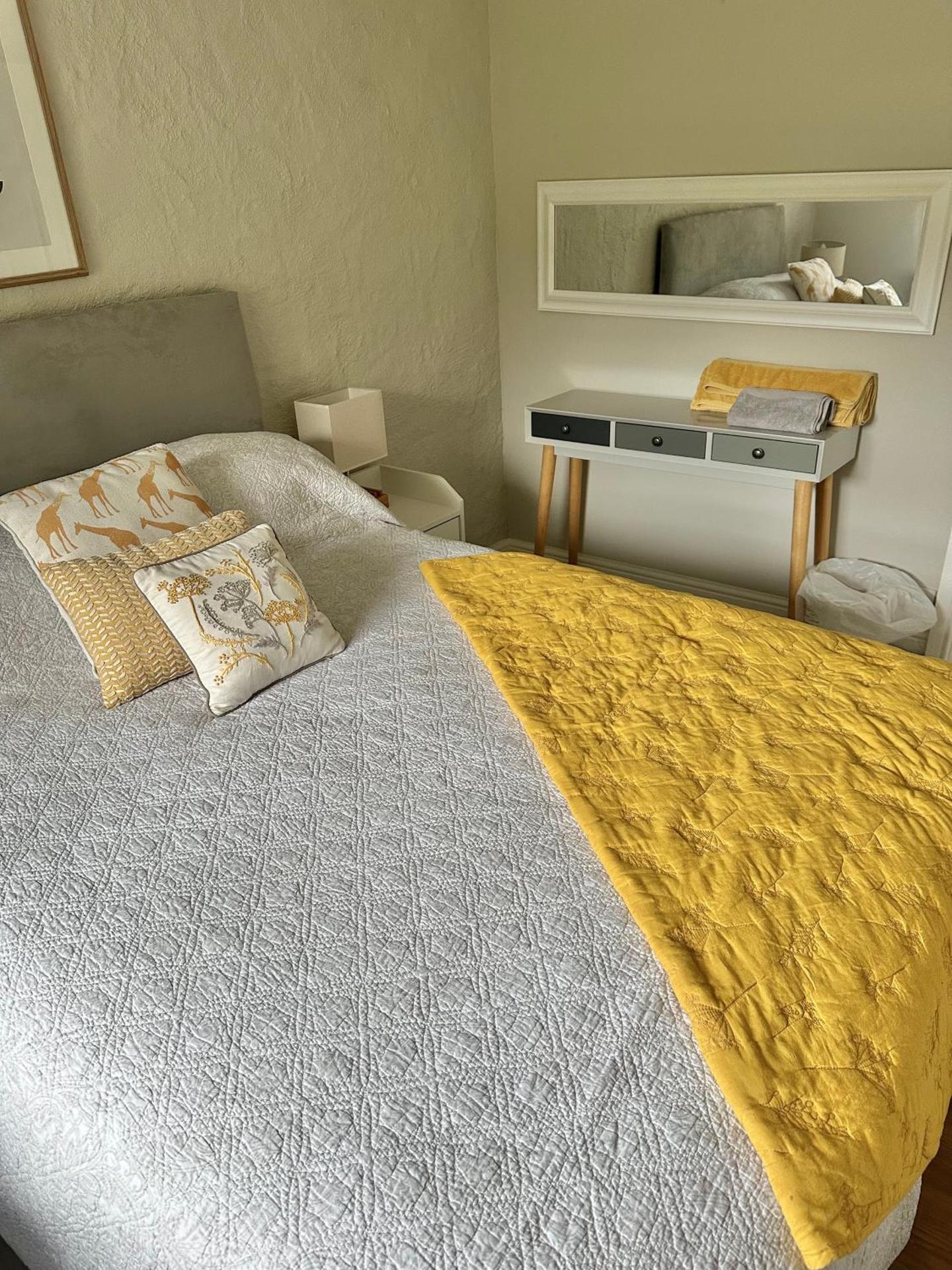 Romantic log-burner Cornish Cottage private garden dogs welcome