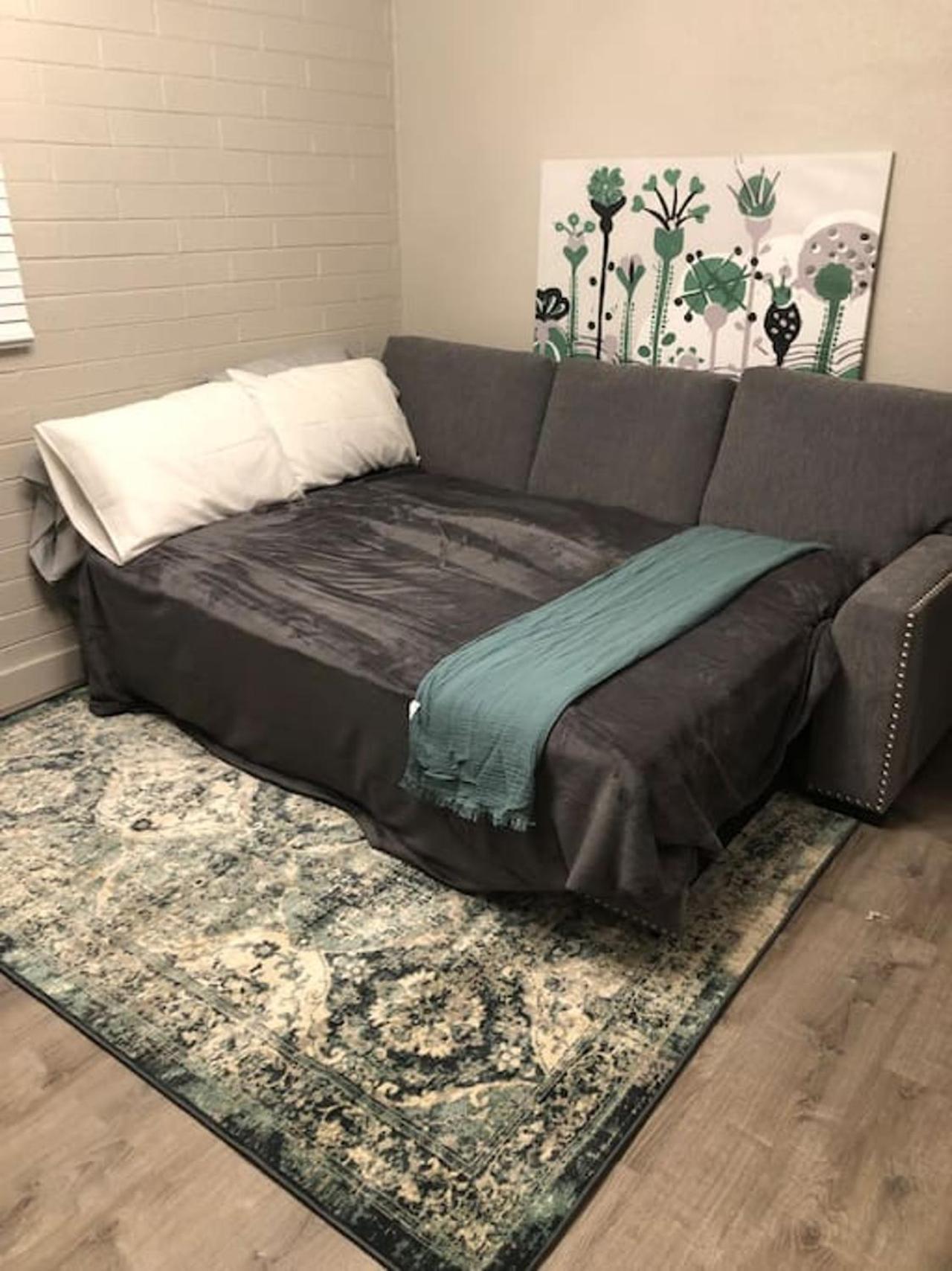 Spacious 2BR Condo, Steps to Downtown Gilbert, King Bed & Laundry