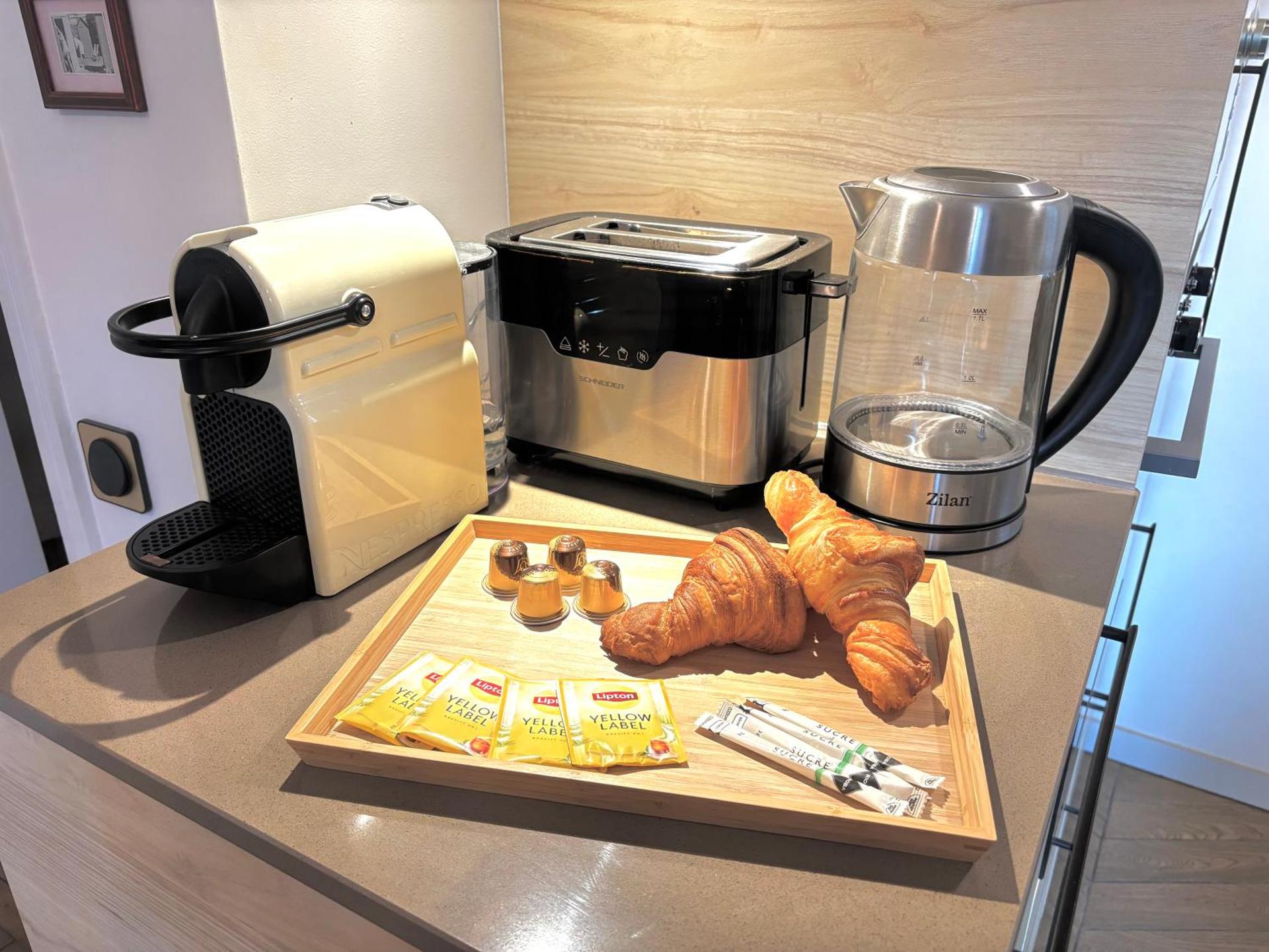 Coffee/tea facilities