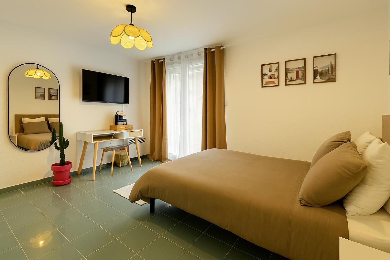 Photo of the whole room