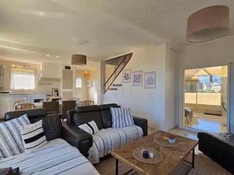 Les pieds dans l'eau