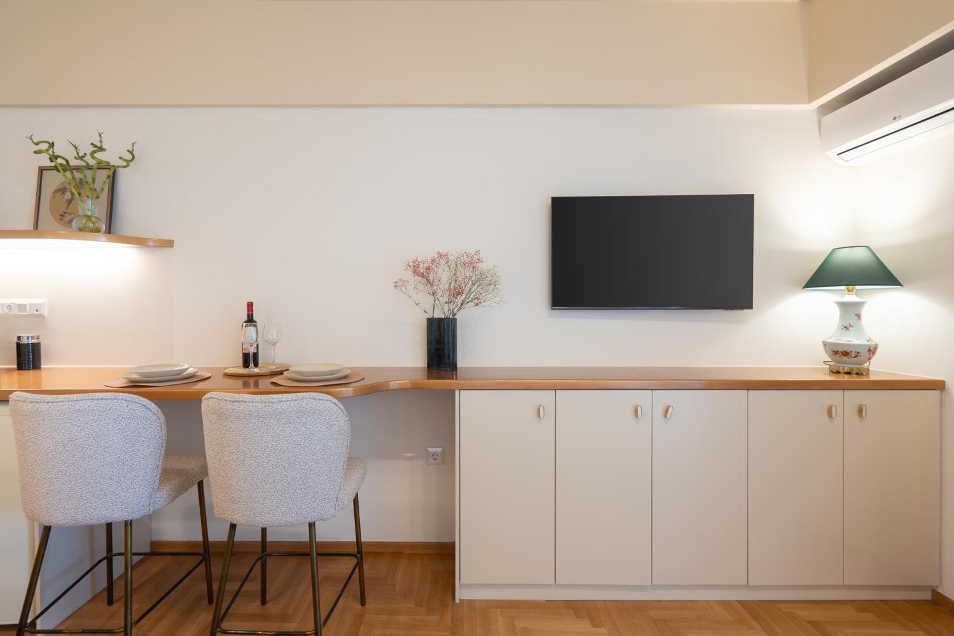 Aelia-Smart central beach flat