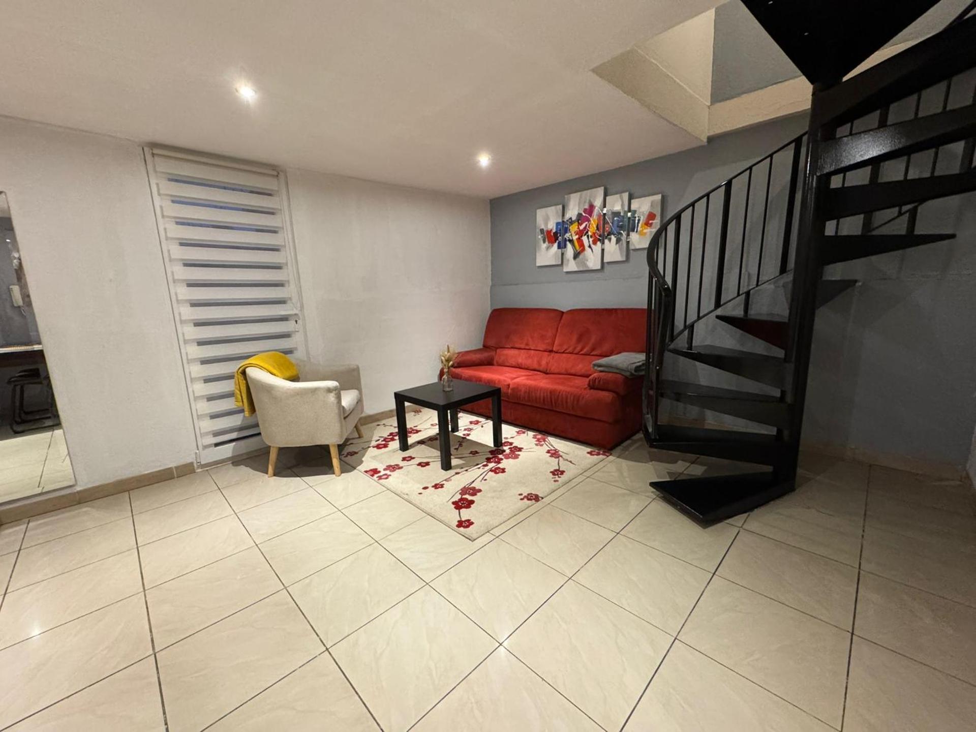 Tiny house 3 terrasse-parking Groupama Stadium LDLCArena