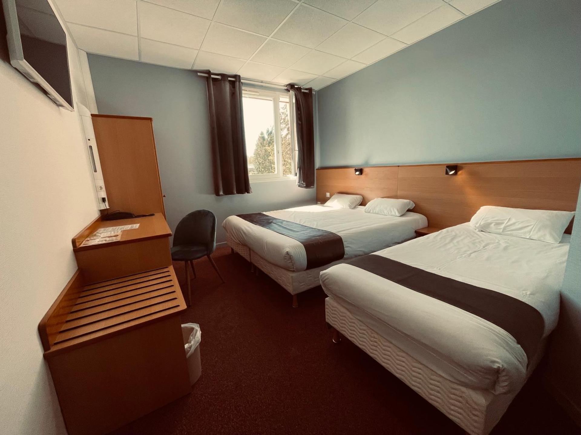 Triple Room with 1 Double bed and One Single Bed