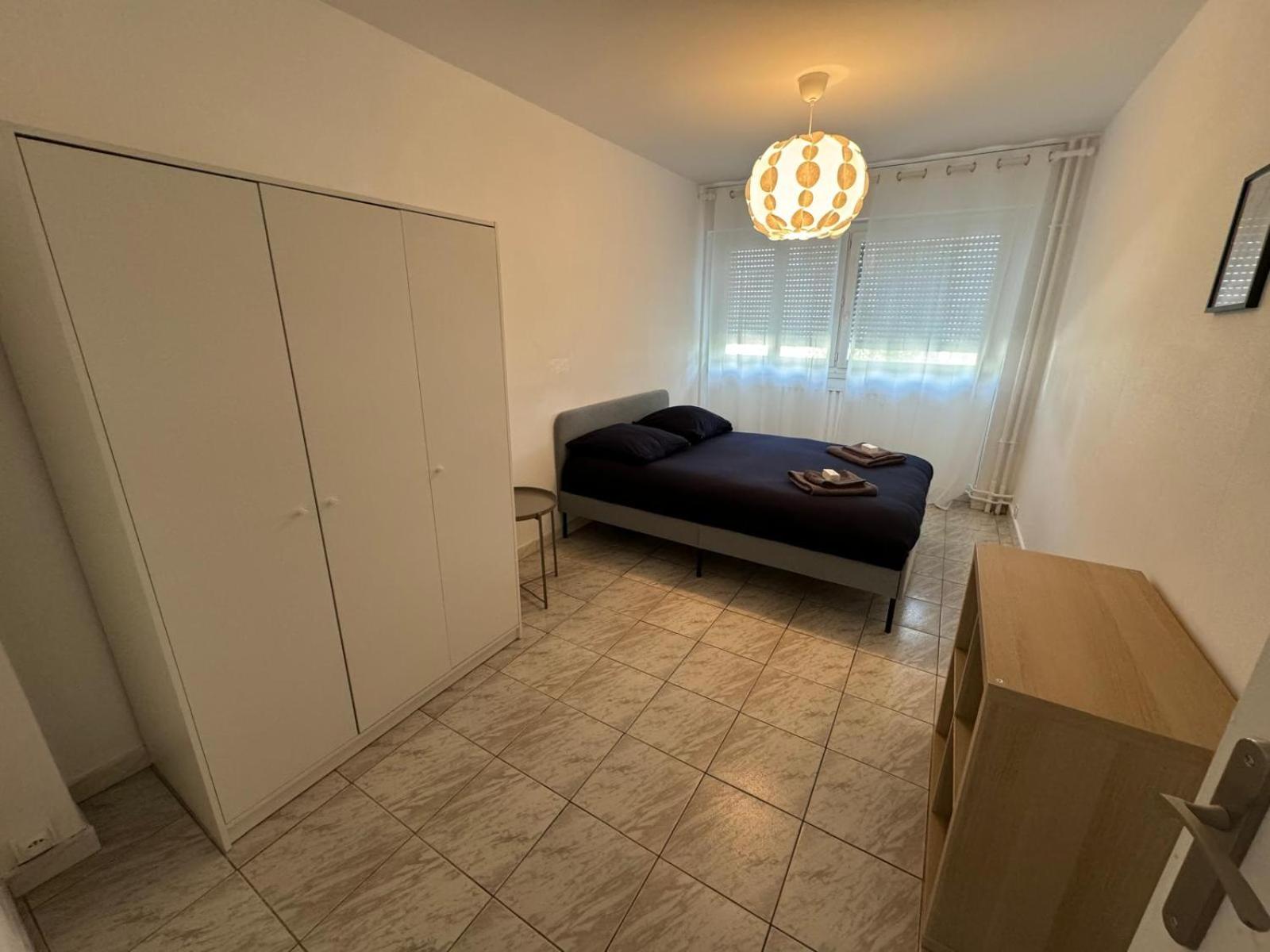 Le Zola parking - Groupama stadium-LDLC Arena-Eurexpo