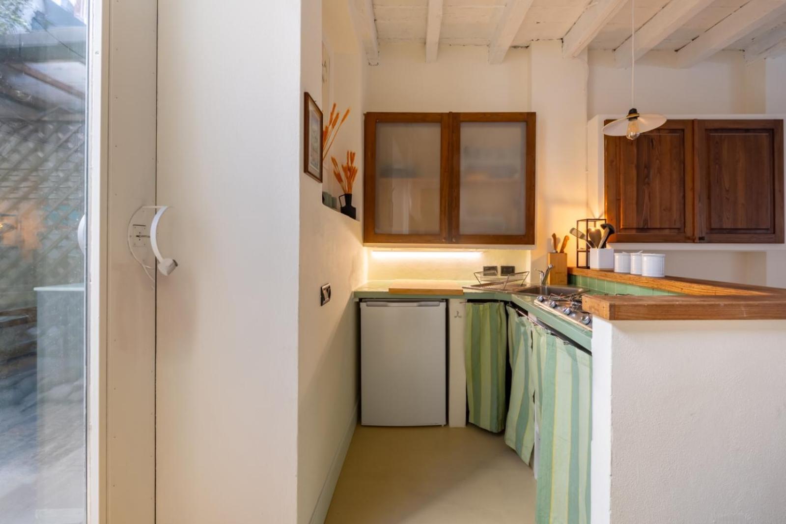 Kitchen or kitchenette