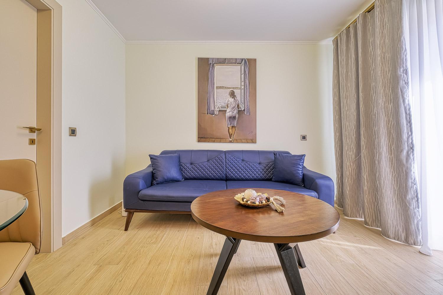 One-Bedroom Apartment with Balcony