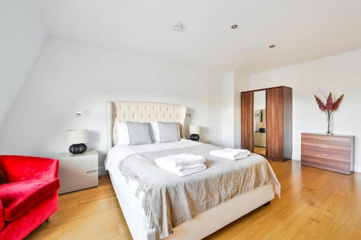 3 bedrooms penthouse in Queen's gate