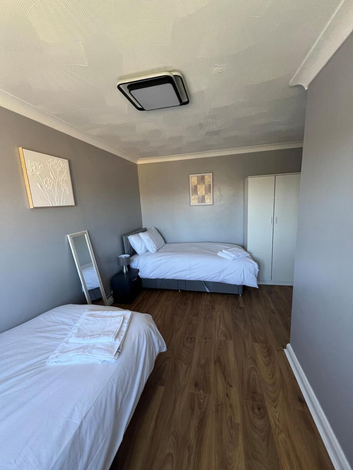 Spacious 3 Bed Home - Ideal for Families & Groups