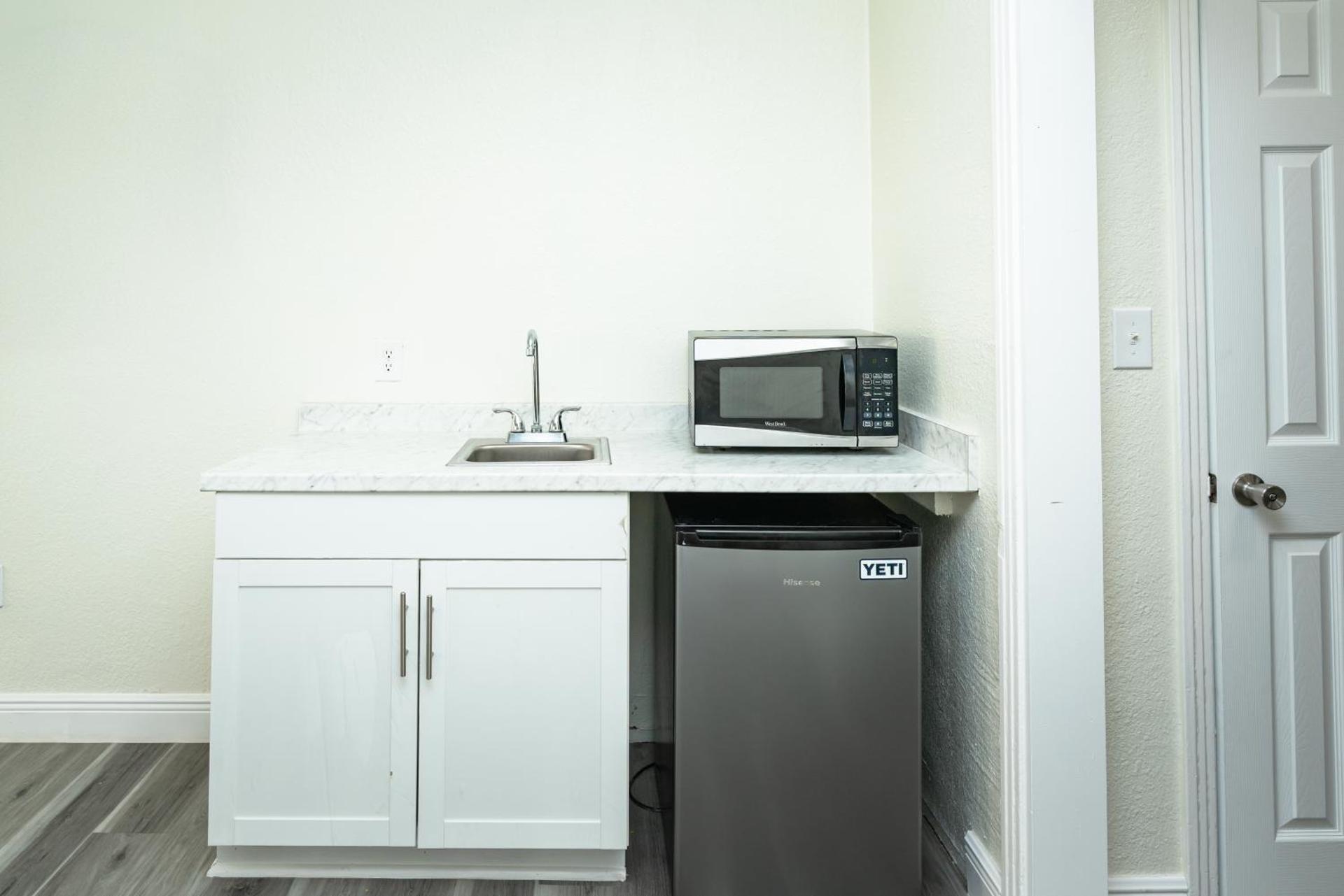 Sunrise Resort Motel South