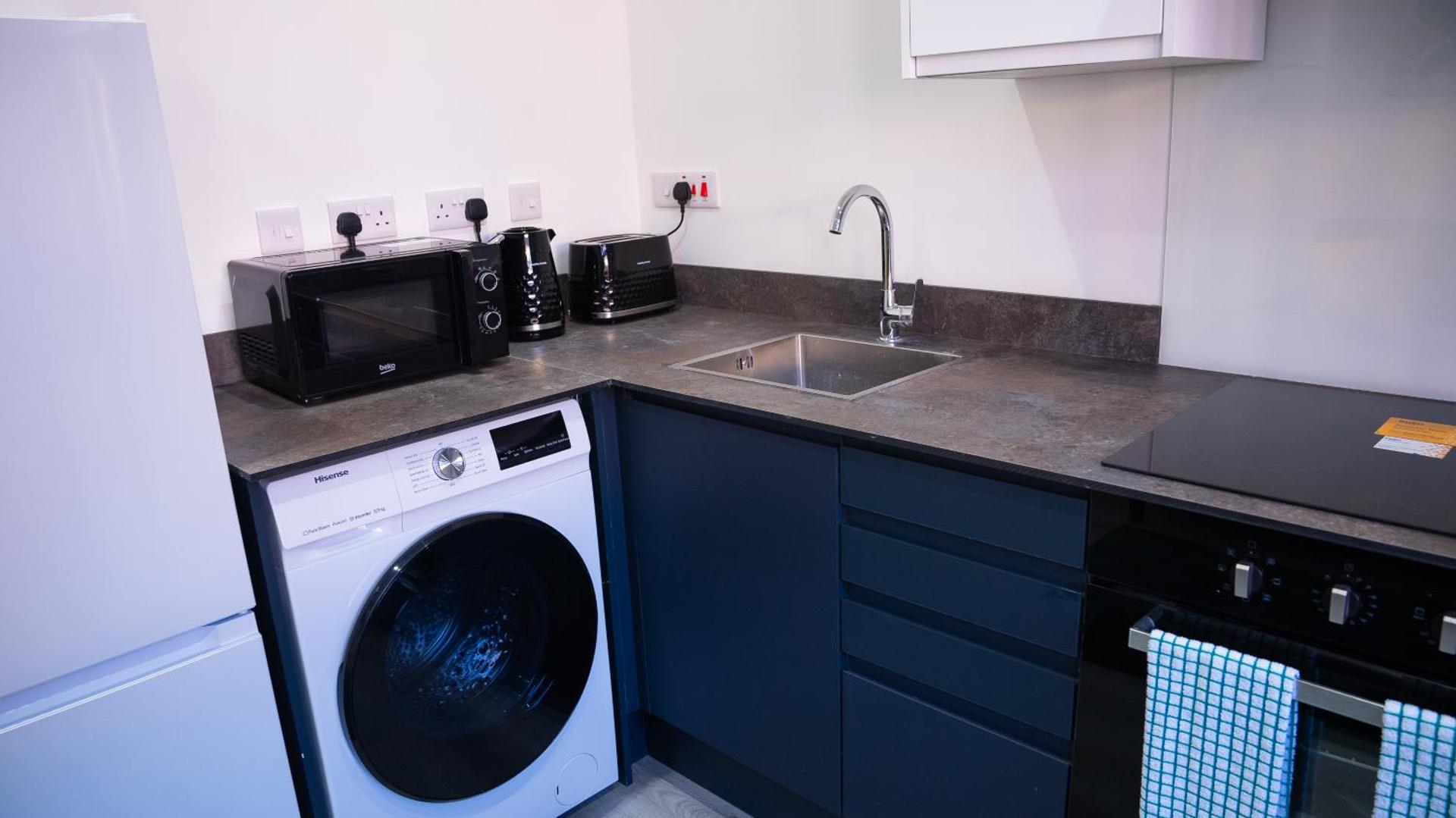 Prestige Stays Cardiff Modern 1-Bedroom Apartment near City Centre Wi-Fi & Lockbox Check-In