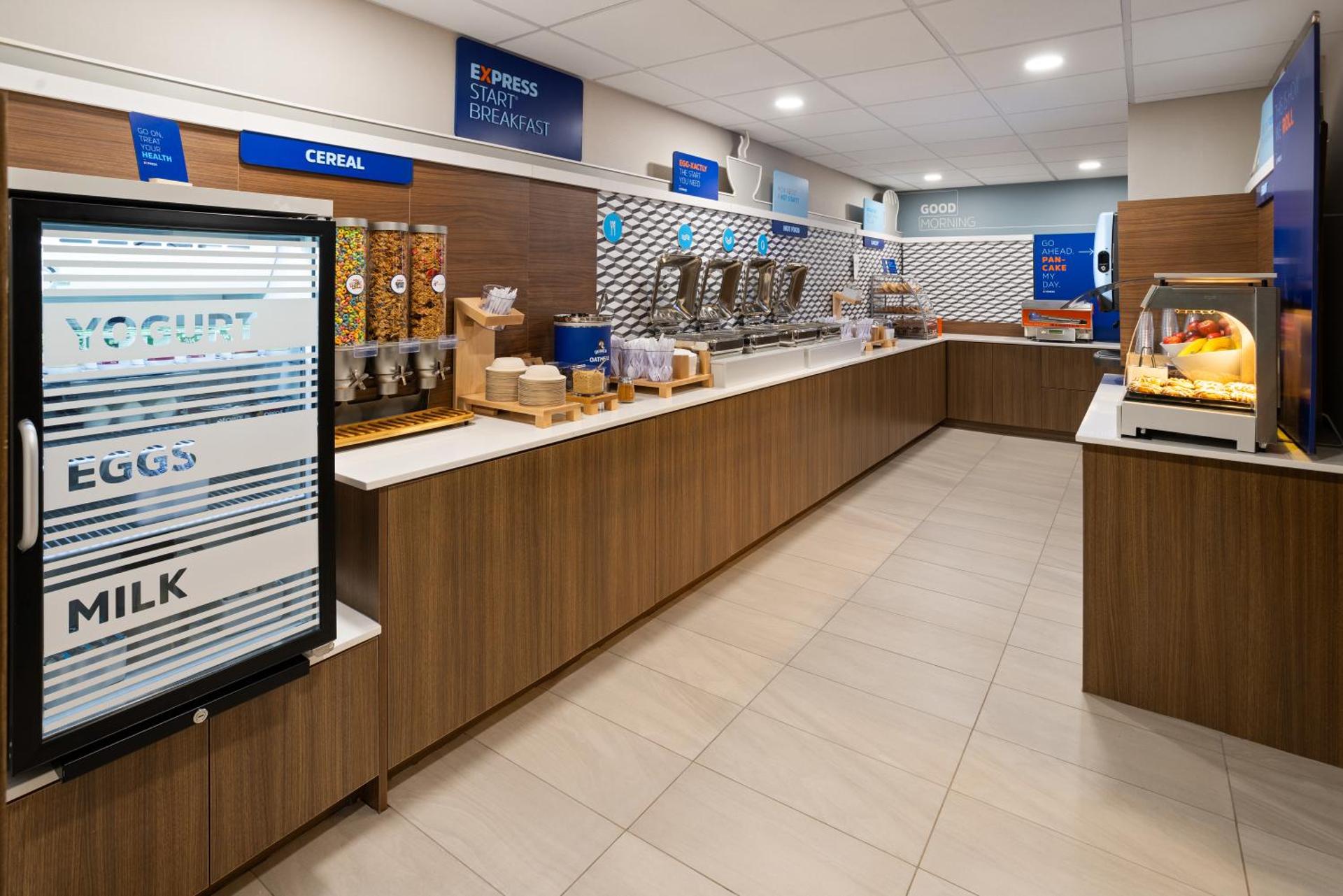 Holiday Inn Express & Suites Leesburg - Historic District by IHG