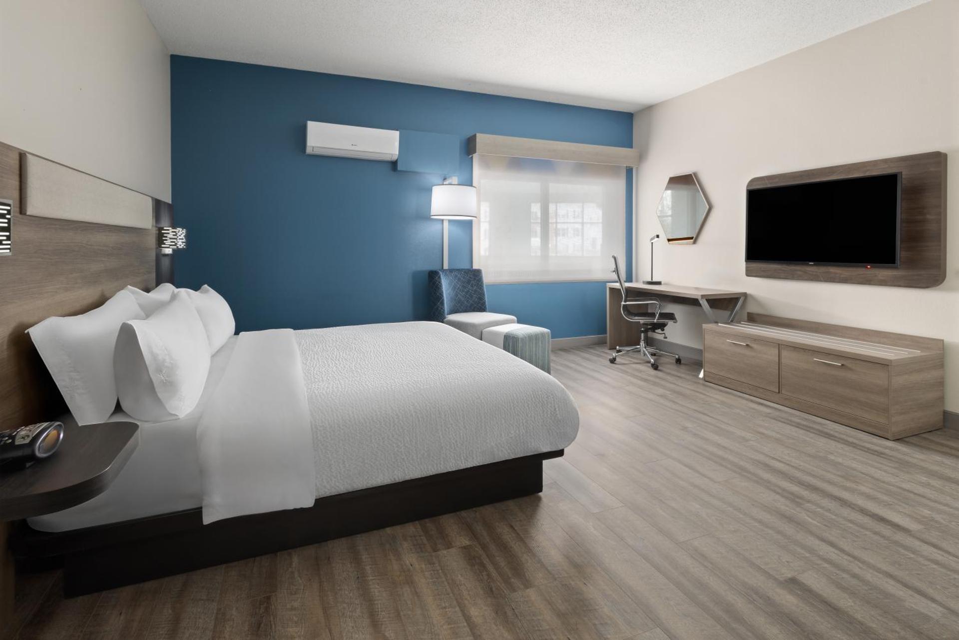 Holiday Inn Express & Suites Leesburg - Historic District by IHG